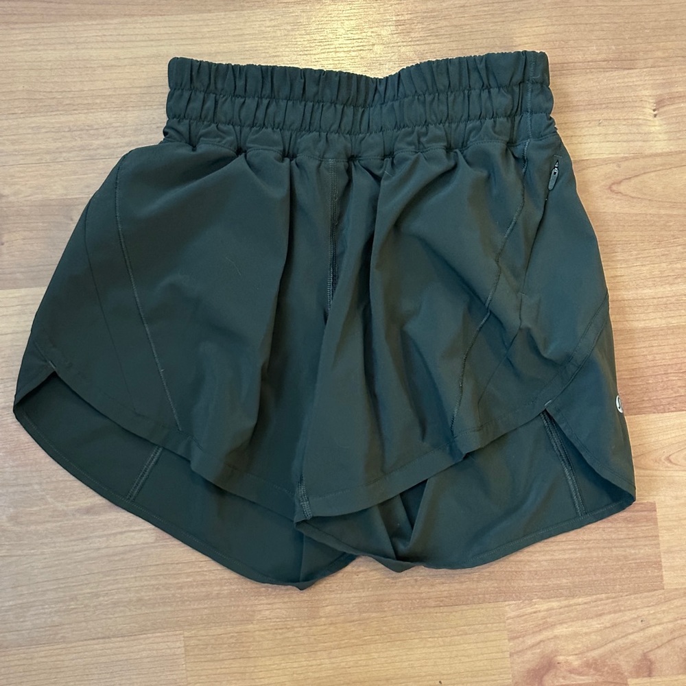 Lululemon Midrise 4” Track That short in Carob Brown looks army green